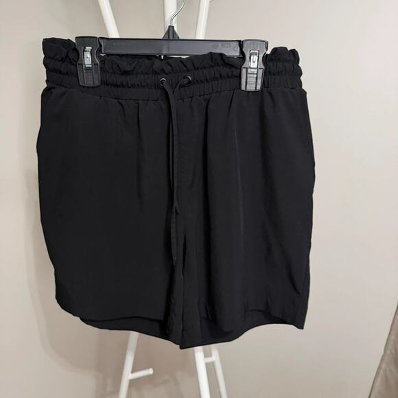 Mondetta Women’s M Active Shorts Black High Waist Lightweight - Picture 1 of 2